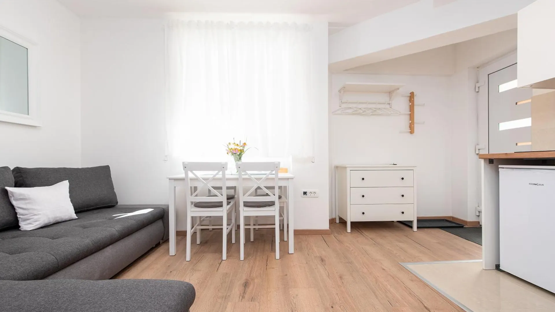 Lota Apartment Bibinje 0*,  Croatia