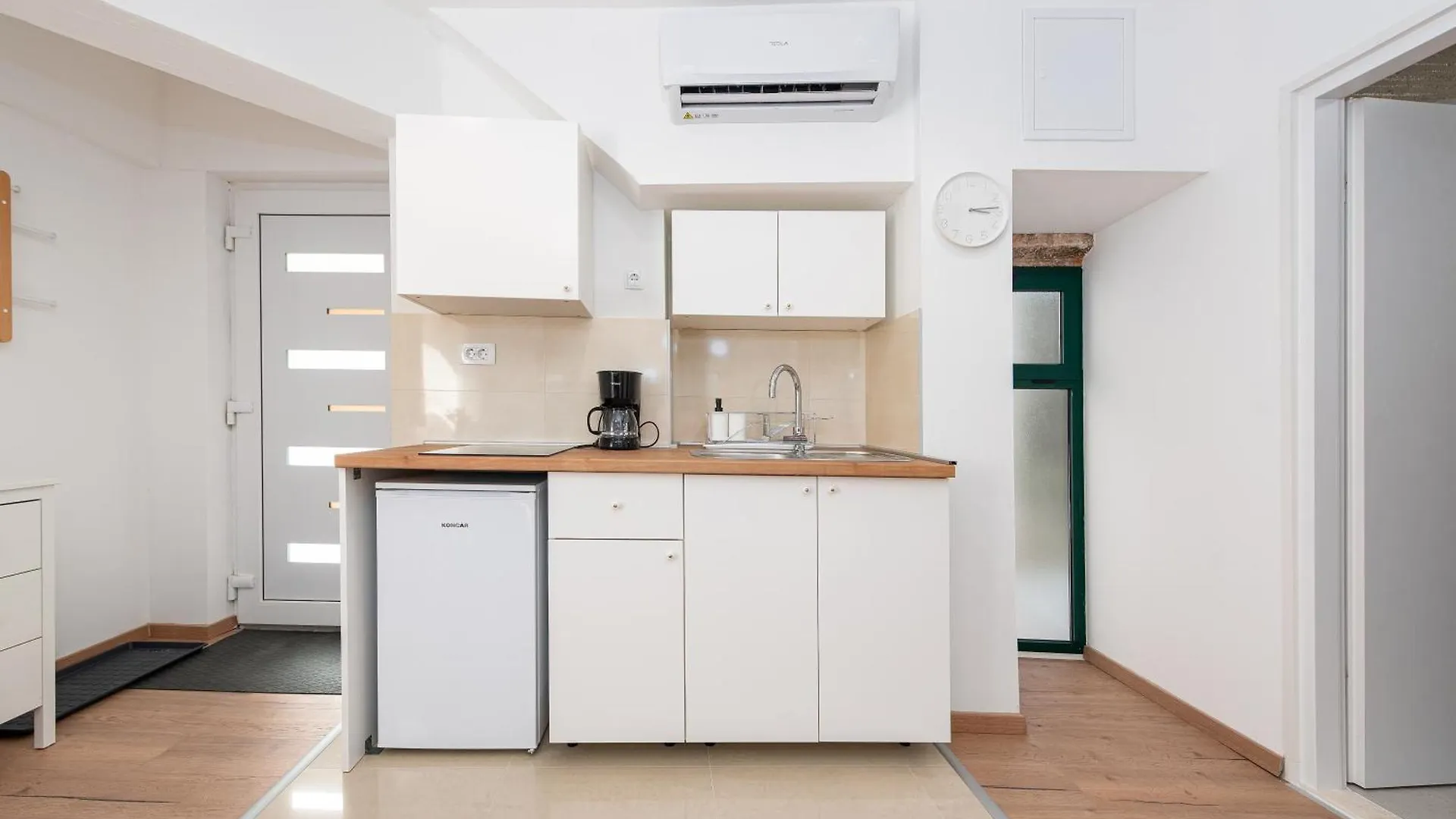 Lota Apartment Bibinje